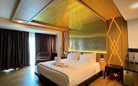 Holatel Hotel Phitsanulok